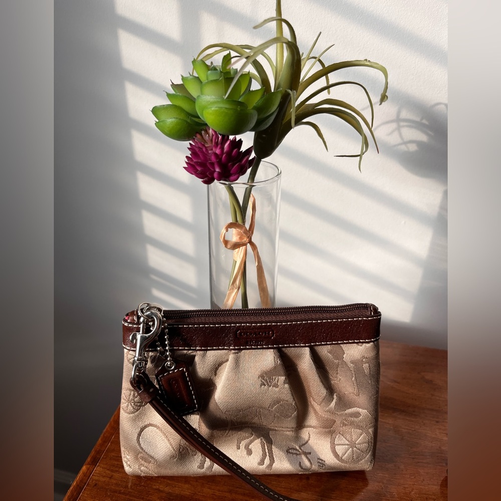 COACH Horse & Carriage Wristlet